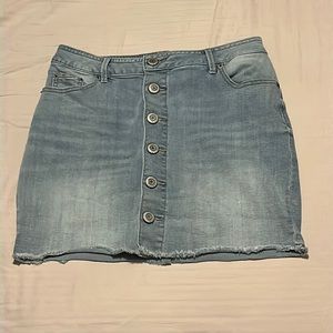 Light wash blue Jean miniskirt/ Size Medium/ Brand: Hollister